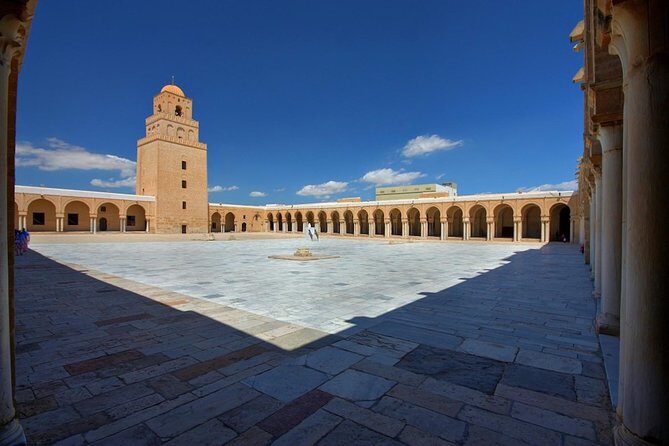 5 Days Tunisia Discovery Private Tour - Kairouan: A Grand Mosque Stop Plus Real Local Rhythm