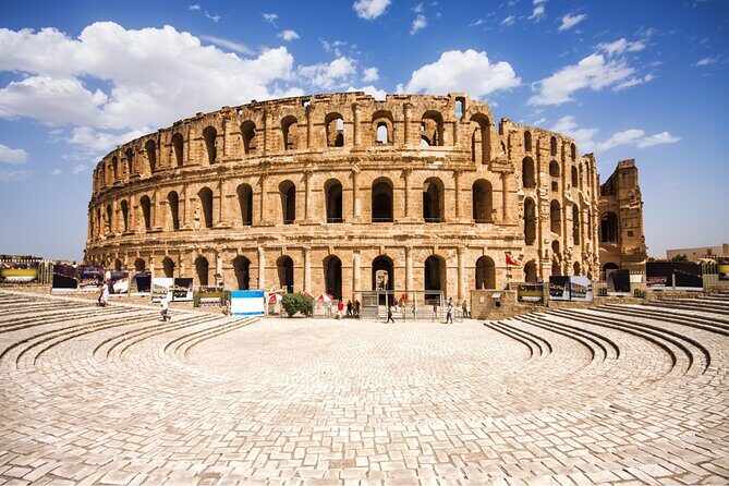 Circuit the south of Tunisia in 2 days Sahara Explorer - From Hammamet’s morning to El Jem’s Roman arena scale