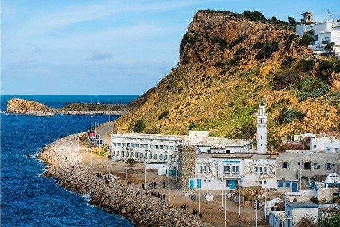 DayTrip to KORBOUS Thalasso-Thermal Bath & Spectacular SEA Cliffs - Seafood at the coast: how to plan lunch without stress