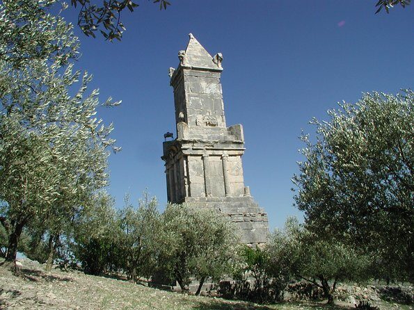 Dougga Guided Day Tour from Tunis - Lunch timing and what to plan for between bites