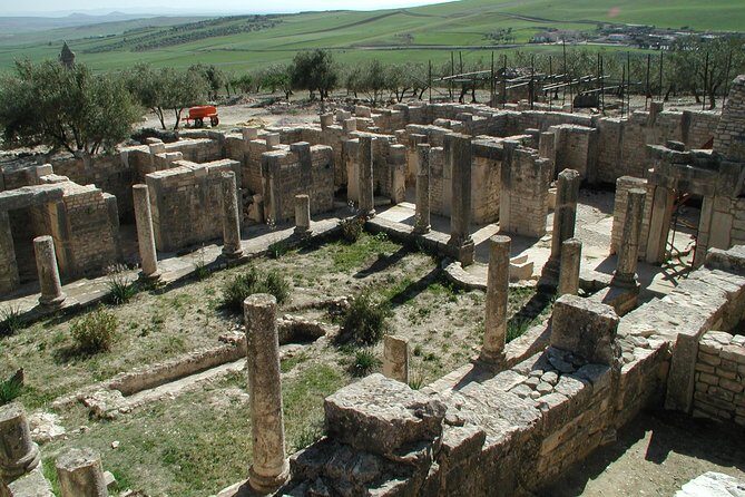 Dougga Guided Day Tour from Tunis - Testour stop: Andalusian architecture and local cheese