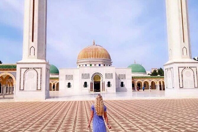 El Jem, Monastir, and Kairouan Medina Private Tour - The on-the-road experience: a driver host plus facts, not a lecture