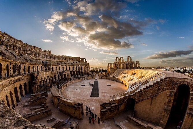 Private Tour to Kairouan, El Jem and Sousse - Entering the Great Mosque of Kairouan: Art, Study, and 8th-Century Origins