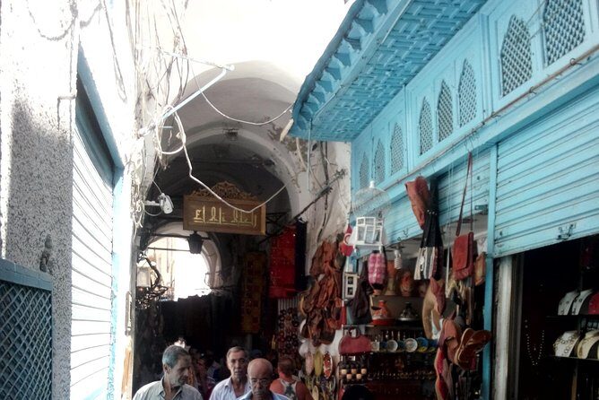 The Medina - Starting with Ez-Zitouna Mosque: the right mental anchor